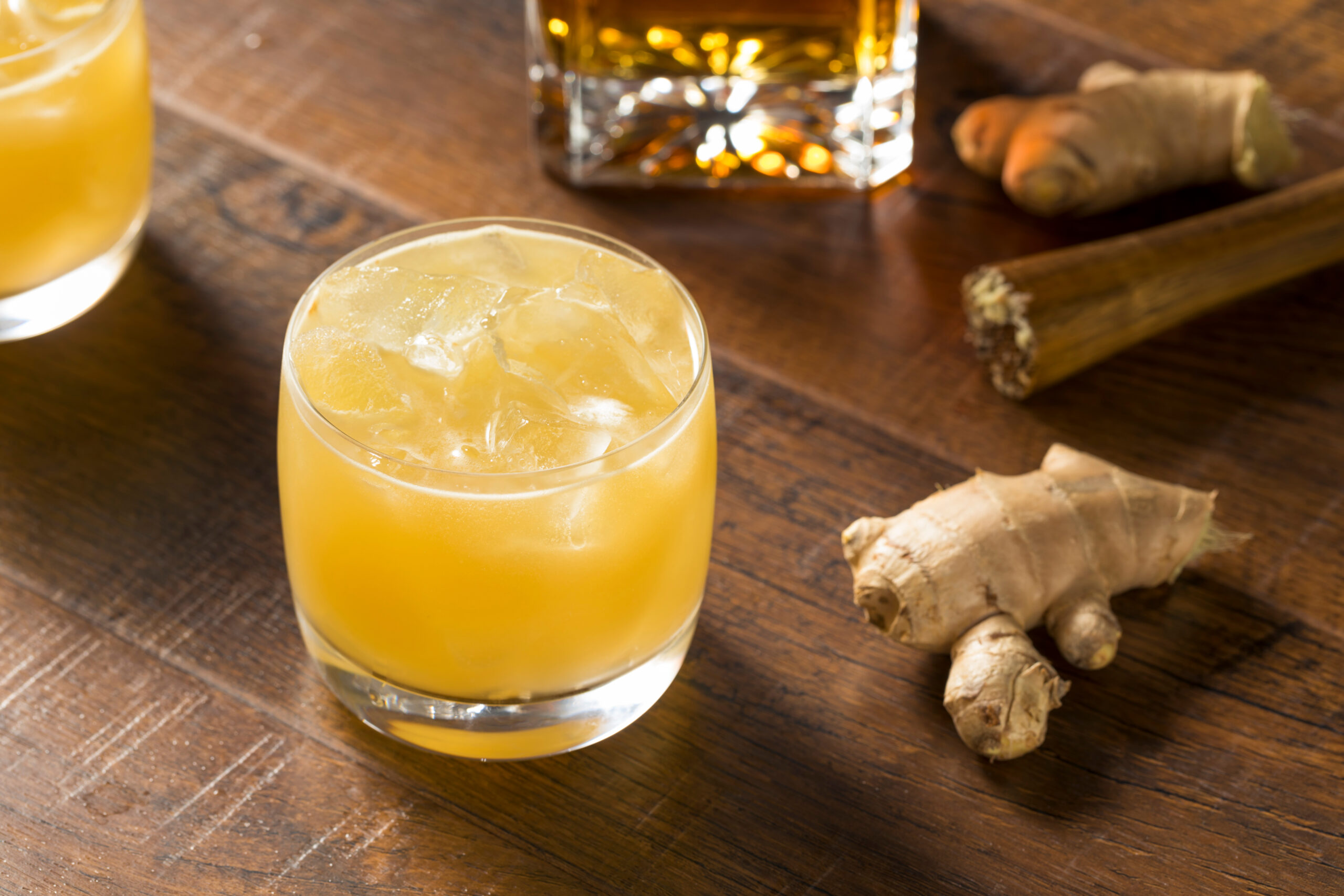 how-to-make-a-booze-free-penicillin,-the-spicy,-sweet-mocktail-you’ll-love-long-after-dry-january