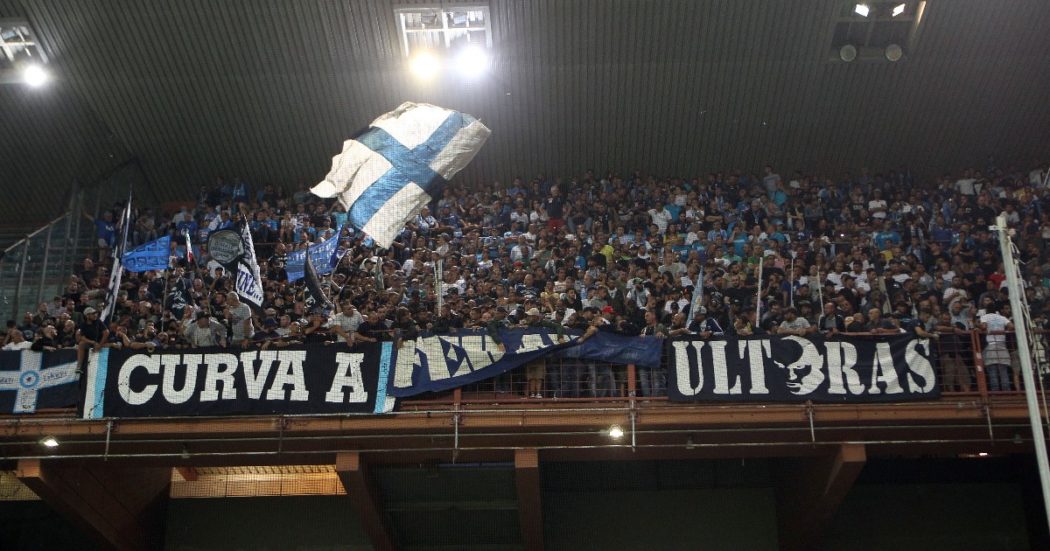 scontri-tra-ultras-di-napoli-e-roma-sulla-a1:-autostrada-chiusa-vicino-ad-arezzo-–-il-fatto-quotidiano