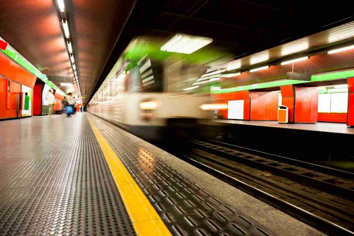 milano,-giovane-si-accascia-e-muore-alla-stazione-metro