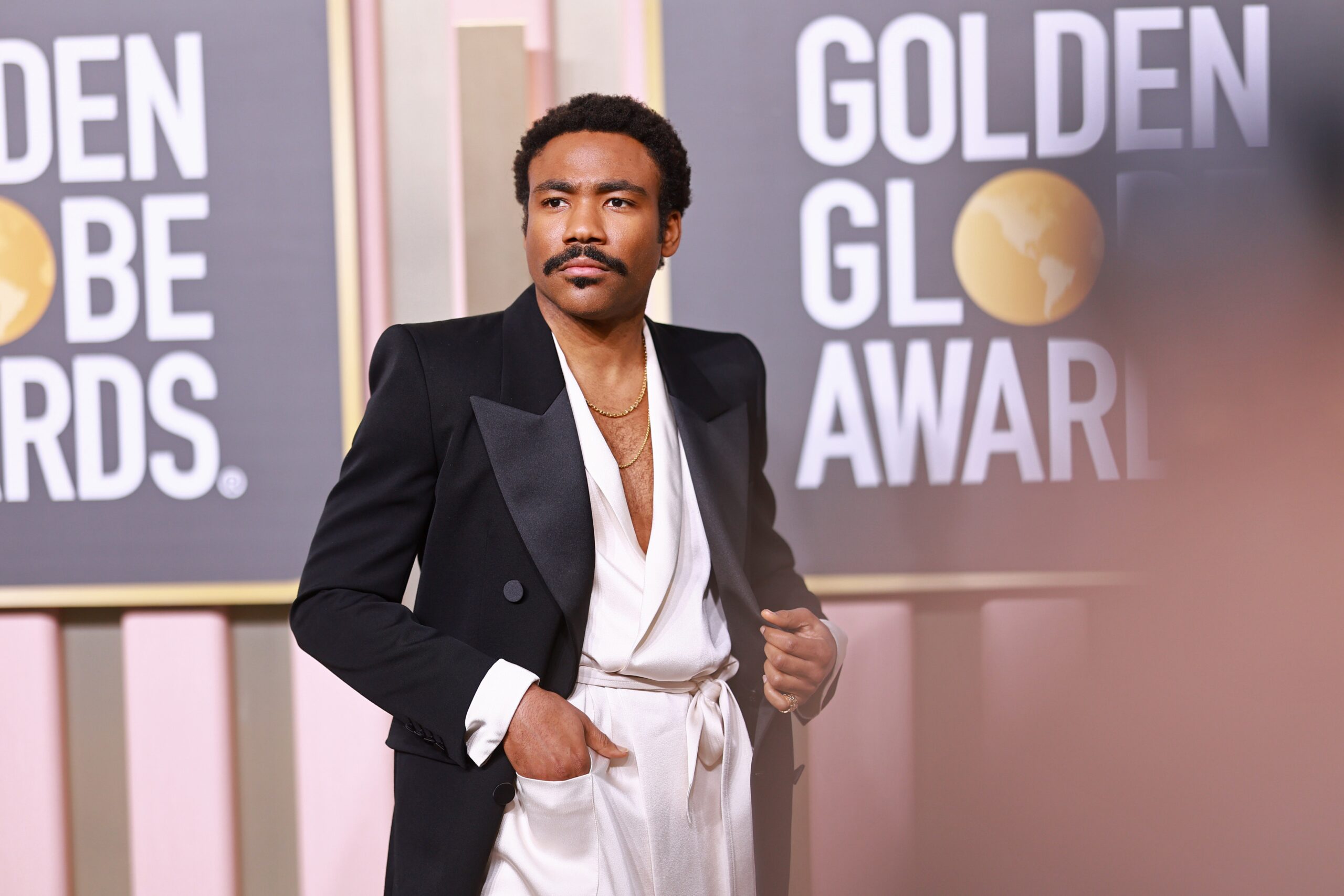 the-2023-golden-globes-was-the-year’s-first-menswear-vibe-check