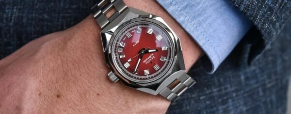 hands-on-–-the-new-zenith-defy-revival-a3691-burgundy-dial