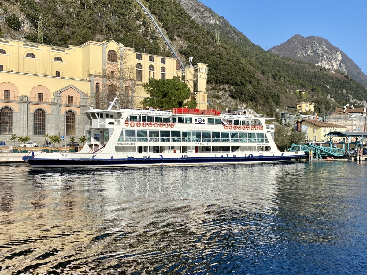 san-valentino:-romantica-crociera-sul-lago-di-garda-a-bordo-della-motonave-tonale