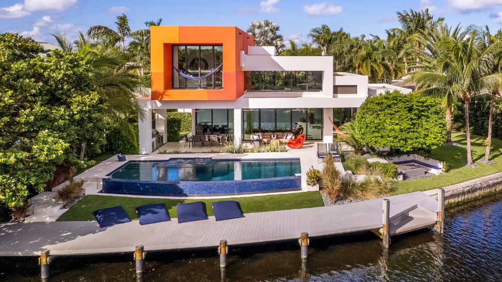 this-colorful-$6-million-manse-in-florida-has-130-feet-of-private-waterfront