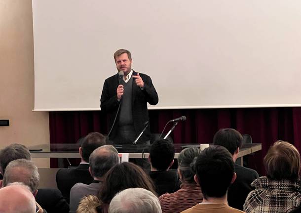 majorino-a-legnano:-“la-sanita-pubblica-e-scomparsa-in-lombardia,-fallimento-di-fontana-e-moratti”-–-legnanonews