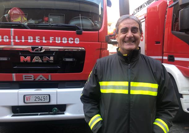 il-legnanese-fabrizio-fossati-saluta-i-vigili-del-fuoco-e-va-in-pensione-–-legnanonews