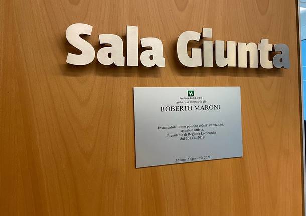 palazzo-lombardia-rende-omaggio-a-roberto-maroni-con-l'intitolazione-della-sala-giunta-–-legnanonews