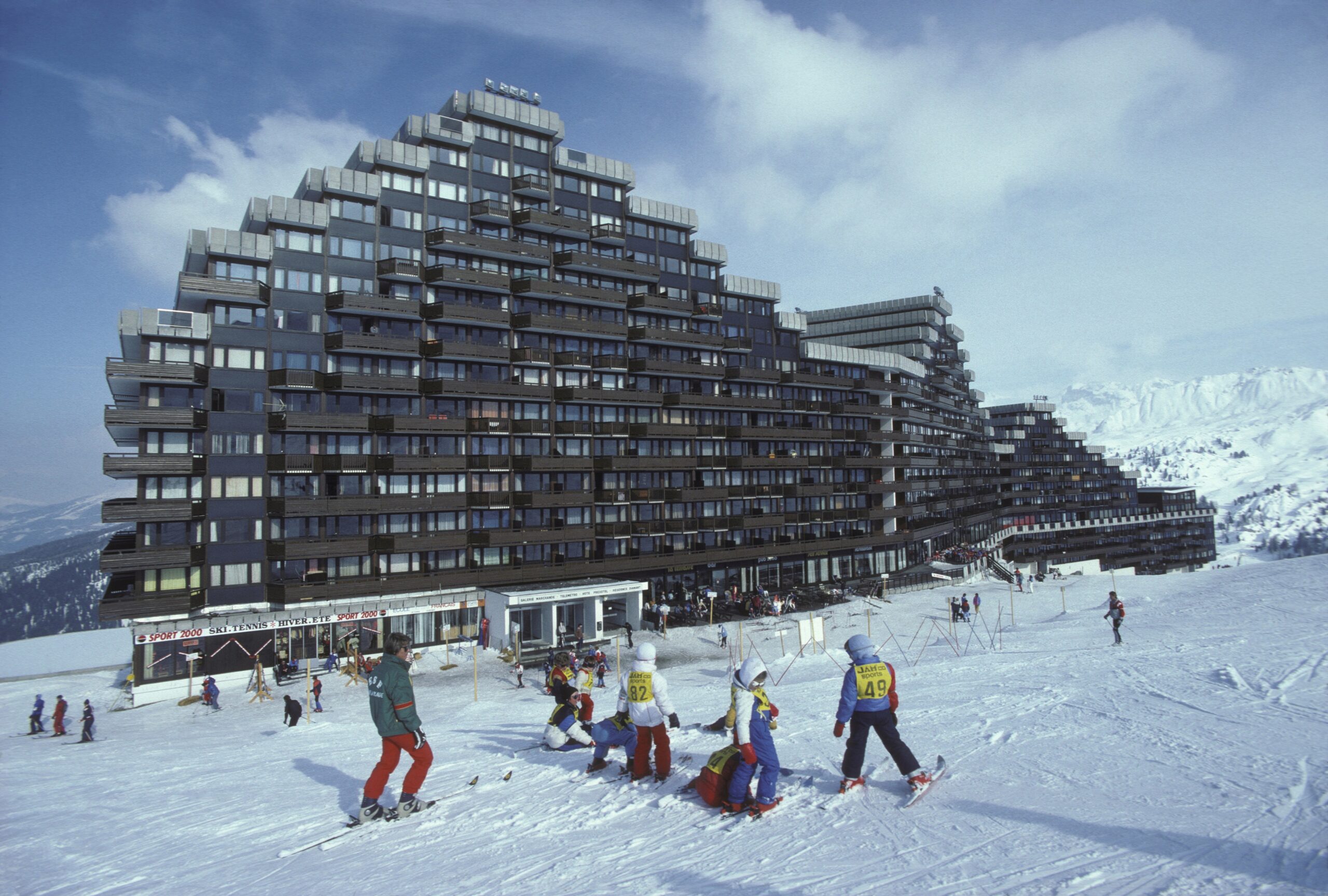 stazioni-sciistiche:-5-architetture-spettacolari-degli-anni-’60-in-europa