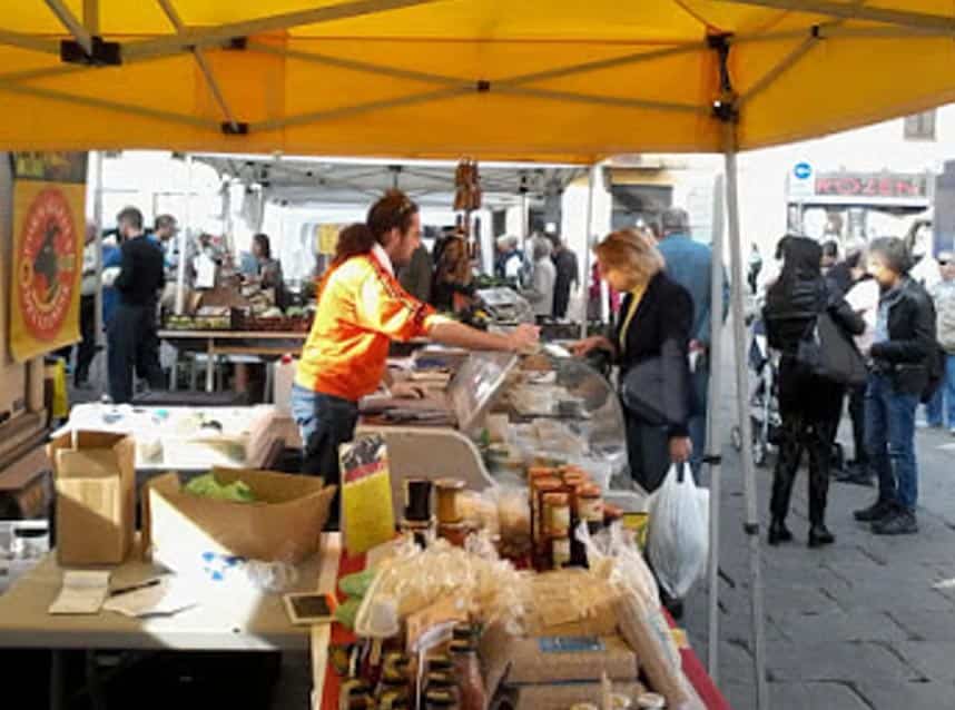 mercatini-rionali-del-martedi:-prodotti-a-km-zero-e-prezzi-contenuti