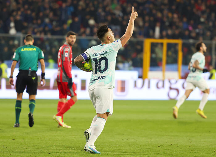 inter,-doppietta-di-lautaro-e-vittoria-di-rimonta-a-cremona.