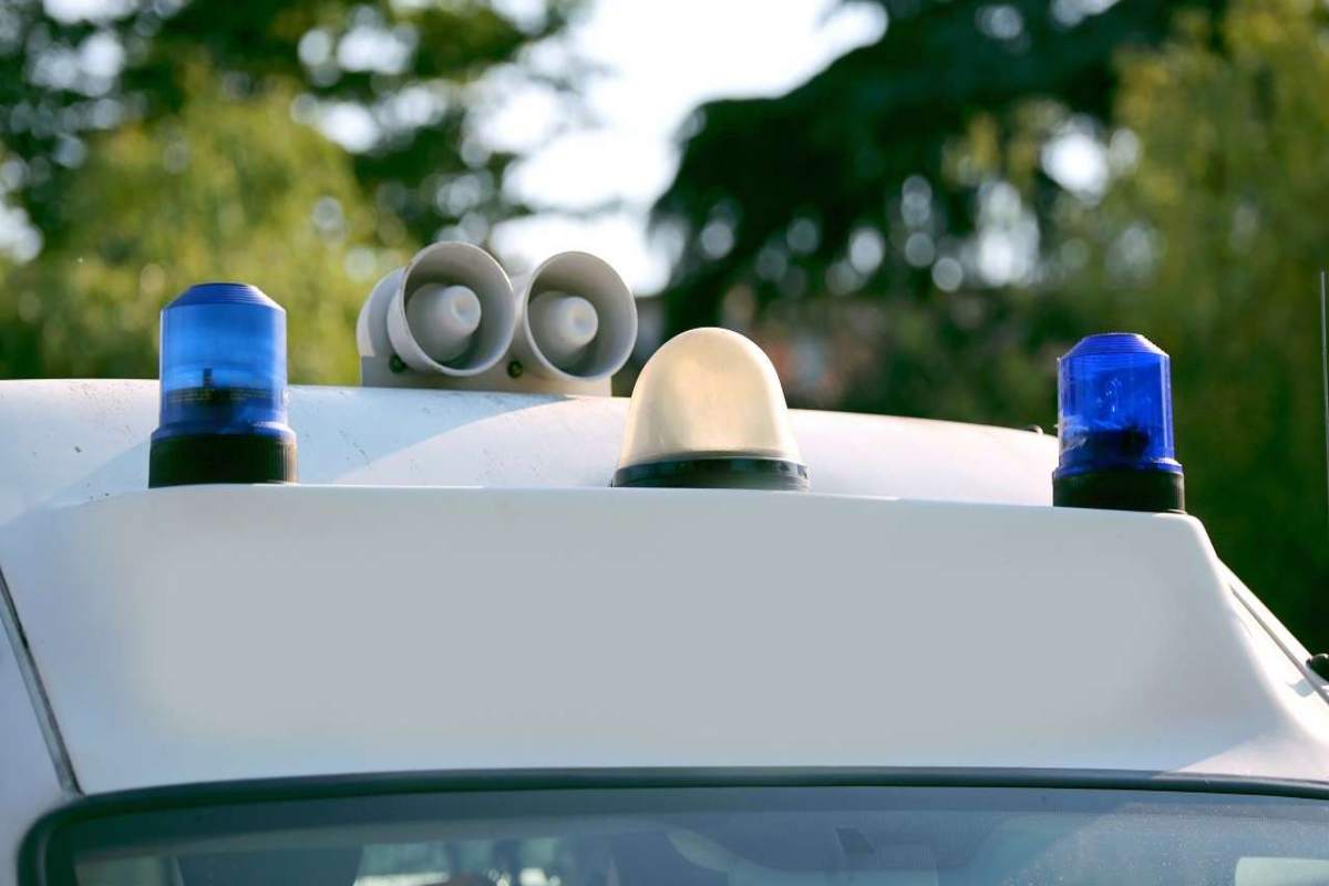 roma,-travolto-da-un-pullman-mentre-attraversa:-muore-25enne