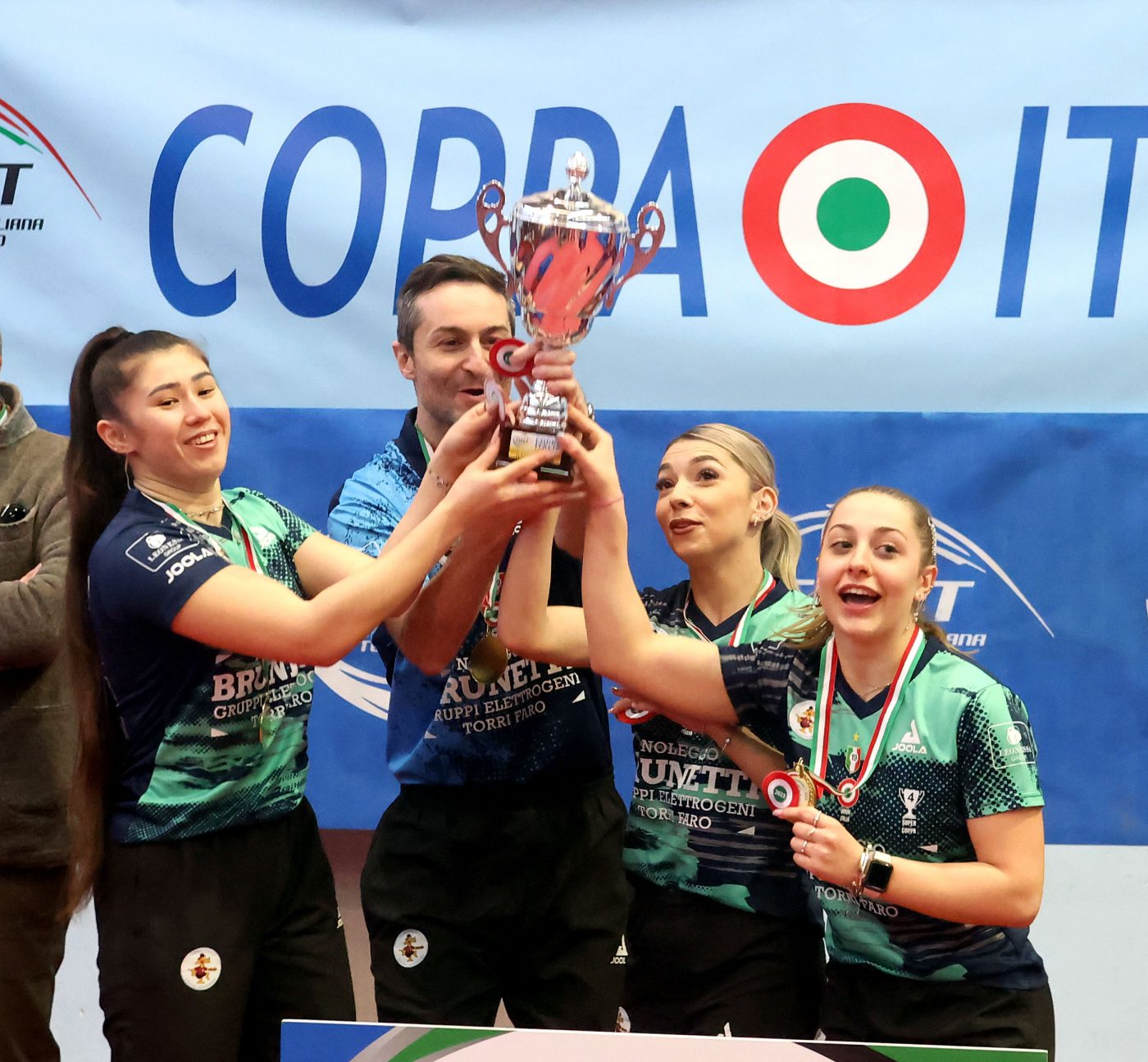 tennis-tavolo-serie-a1-femminile-–-la-brunetti-alza-la-sua-quinta-coppa-italia.-paninolab-quarta-|-la-voce-di-mantova