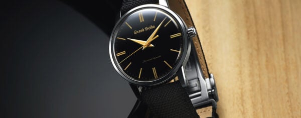 introducing-the-grand-seiko-sbgw295-titanium-and-urushi-dial