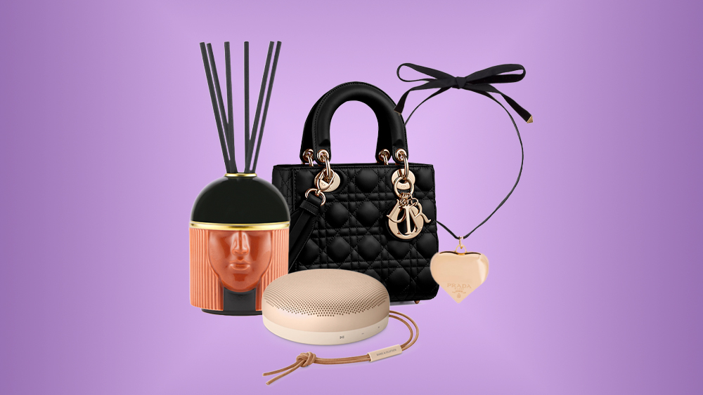 the-25-best-valentine’s-day-gift-ideas-for-her,-from-chocolate-and-caviar-to-jewelry-and-handbags