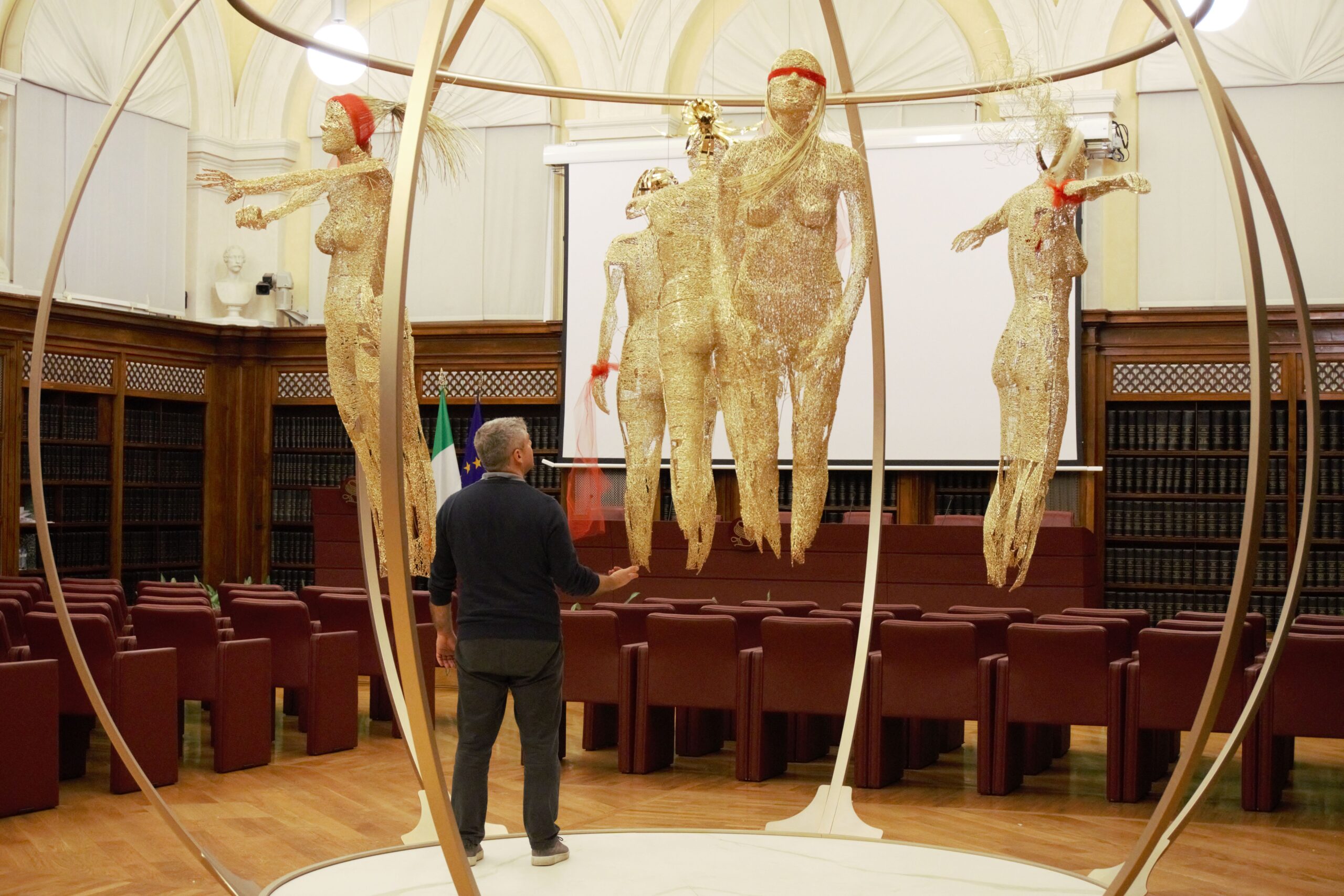 ‘omaggio-ad-ilenia’,-l’opera-dello-scultore-alessandro-galanti-contro-la-violenza-sulle-donne-in-mostra-dal-15-al-23-febbraio-nel-cortile-dei-salesiani-di-sesto-|-sesto-notizie