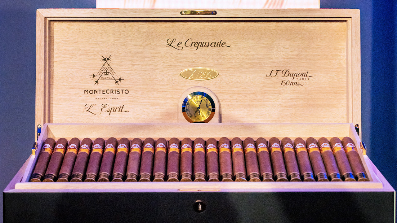anteprima-mondiale-in-svizzera-per-il-montecristo-l’esprit-st-dupont-–-james-magazine