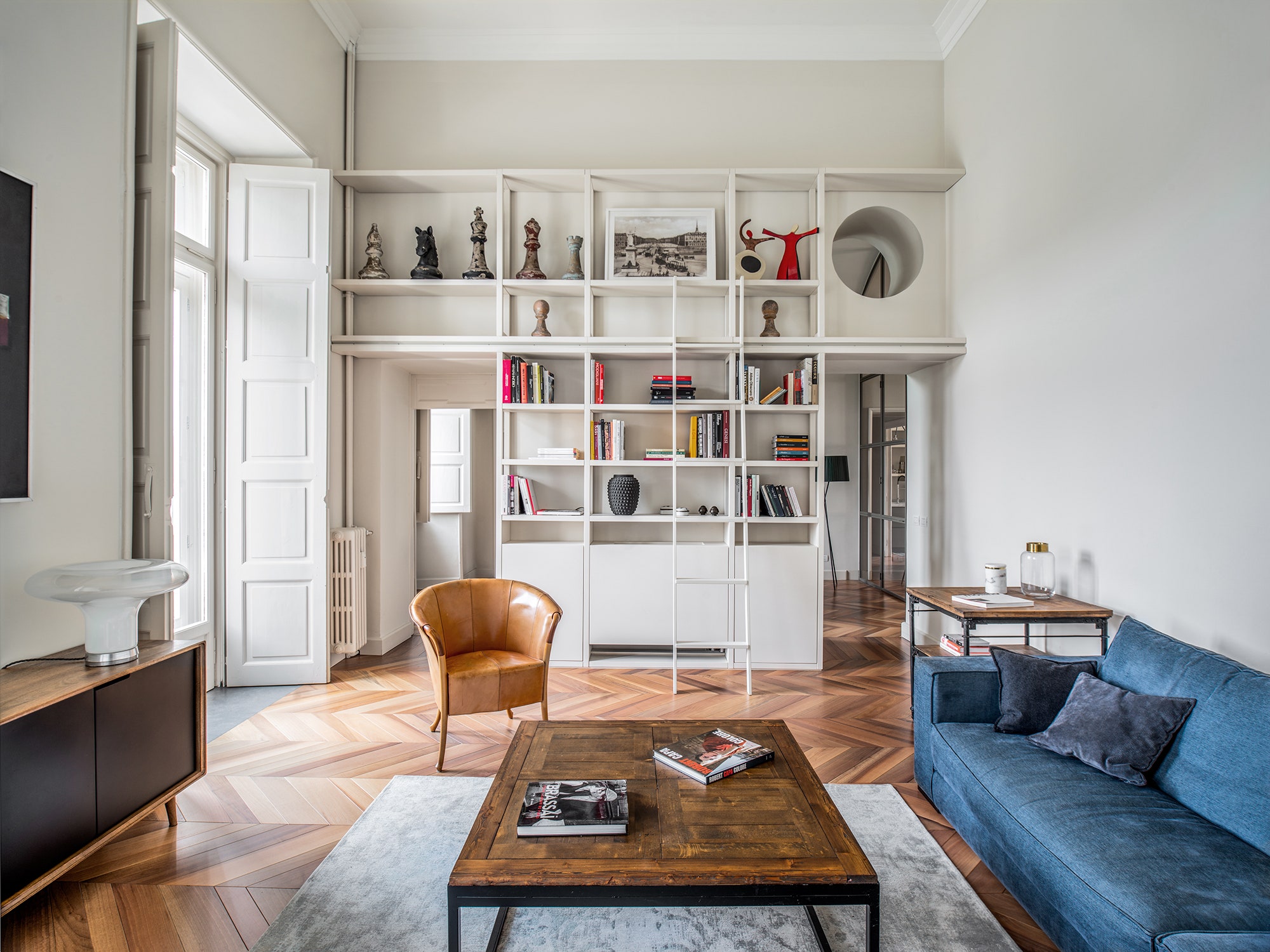 un-appartamento-signorile-dal-design-contemporaneo-in-centro-a-torino