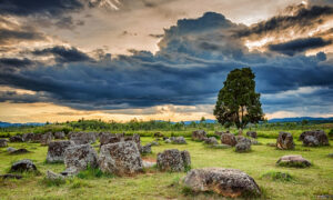 the-'forgotten-land'-of-laos:-the-mysterious-plain-of-jars