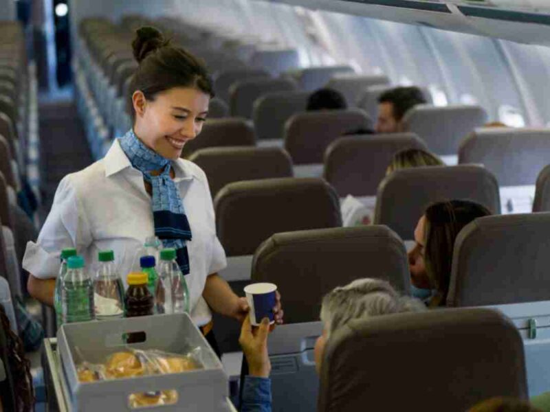 le-richieste-piu-strane-fatte-dai-passeggeri-agli-assistenti-di-volo