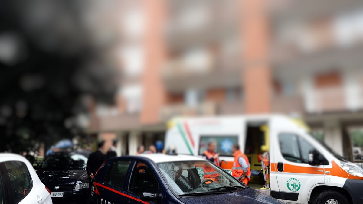 si-schianta-con-l'auto-contro-le-vetture-in-sosta:-morta-una-suora