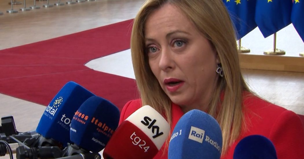 meloni-contro-macron:-“il-suo-invito-a-zelensky-e-stato-inopportuno,-rischia-andare-a-discapito-della-causa”-–-il-fatto-quotidiano