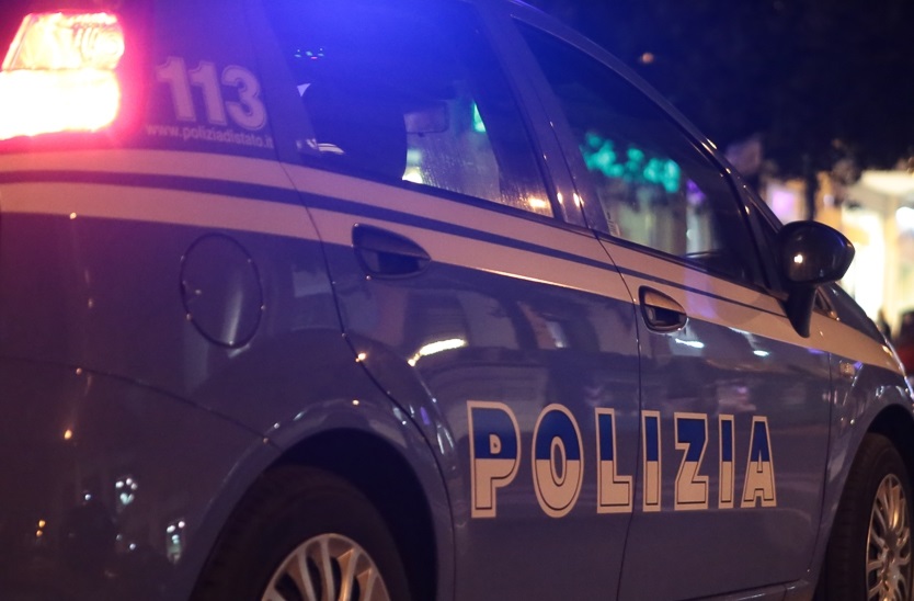 sesto,-ignoti-danneggiano-a-martellate-una-mini-cooper-nei-pressi-dello-stadio-breda:-caccia-agli-autori-del-gesto-|-sesto-notizie