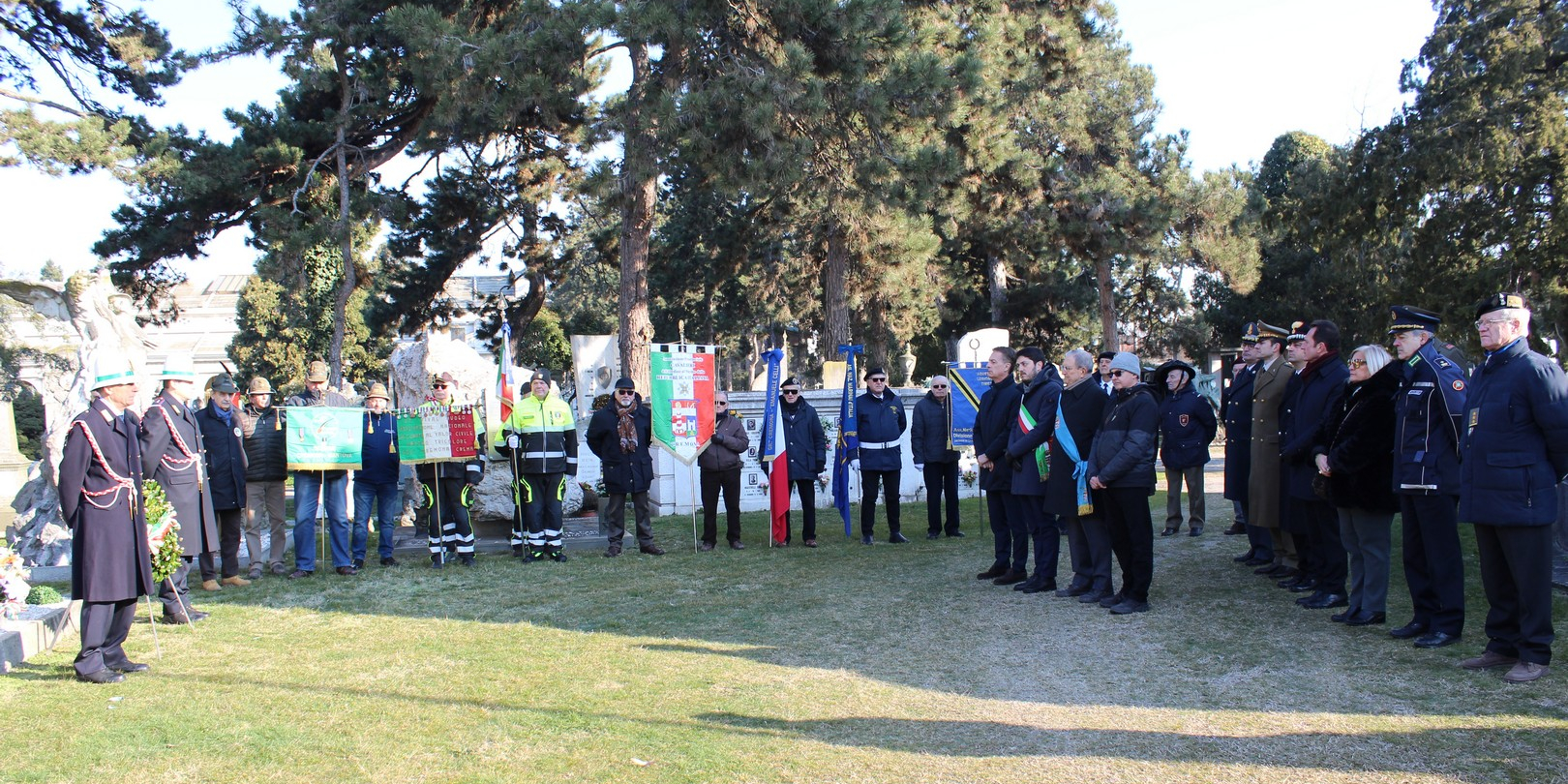 al-civico-cimitero-il-giorno-del-ricordo-–-cremonaoggi