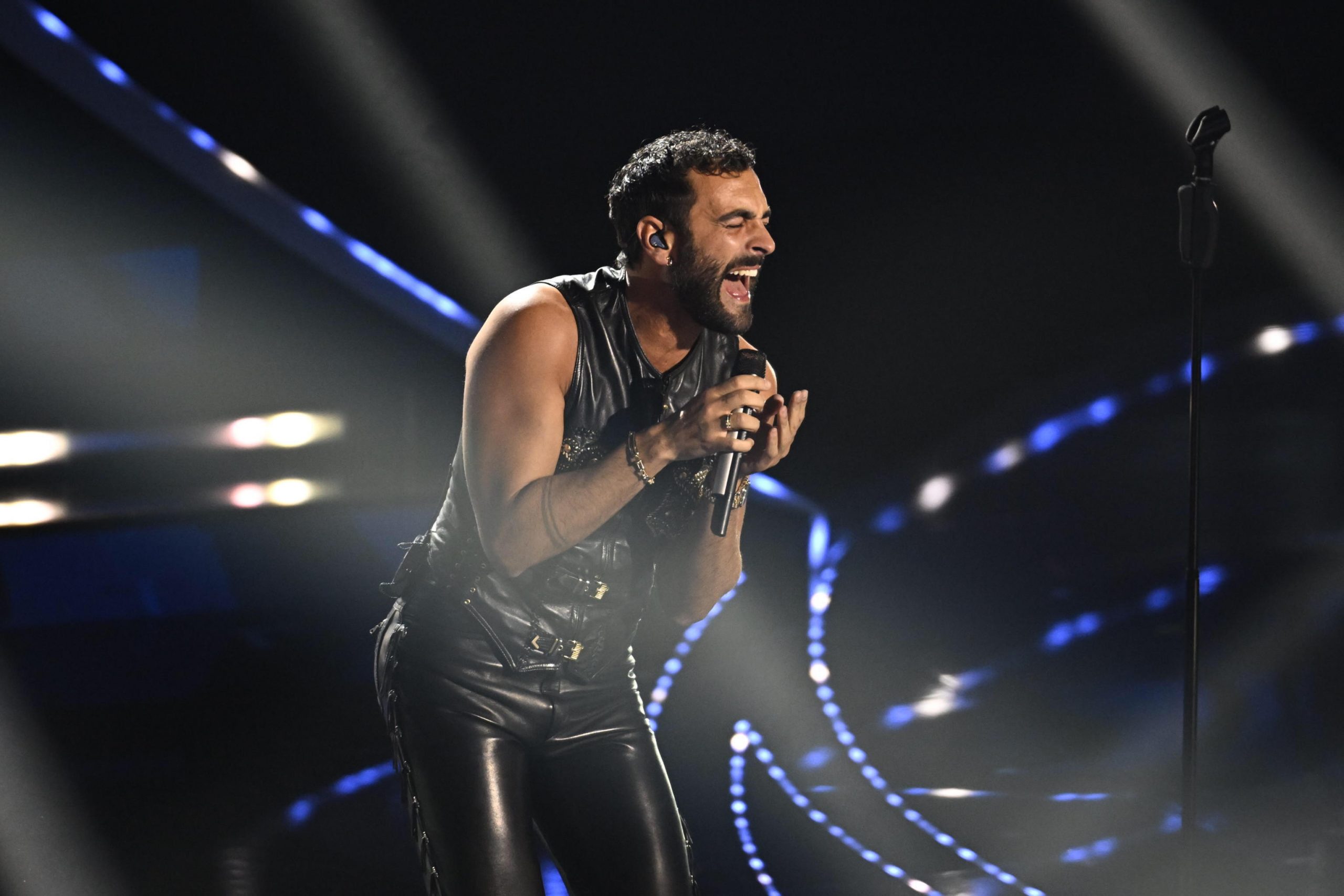 classifica-radio-e-fimi:-e-gia-effetto-sanremo,-mengoni-e-il-piu-ascoltato