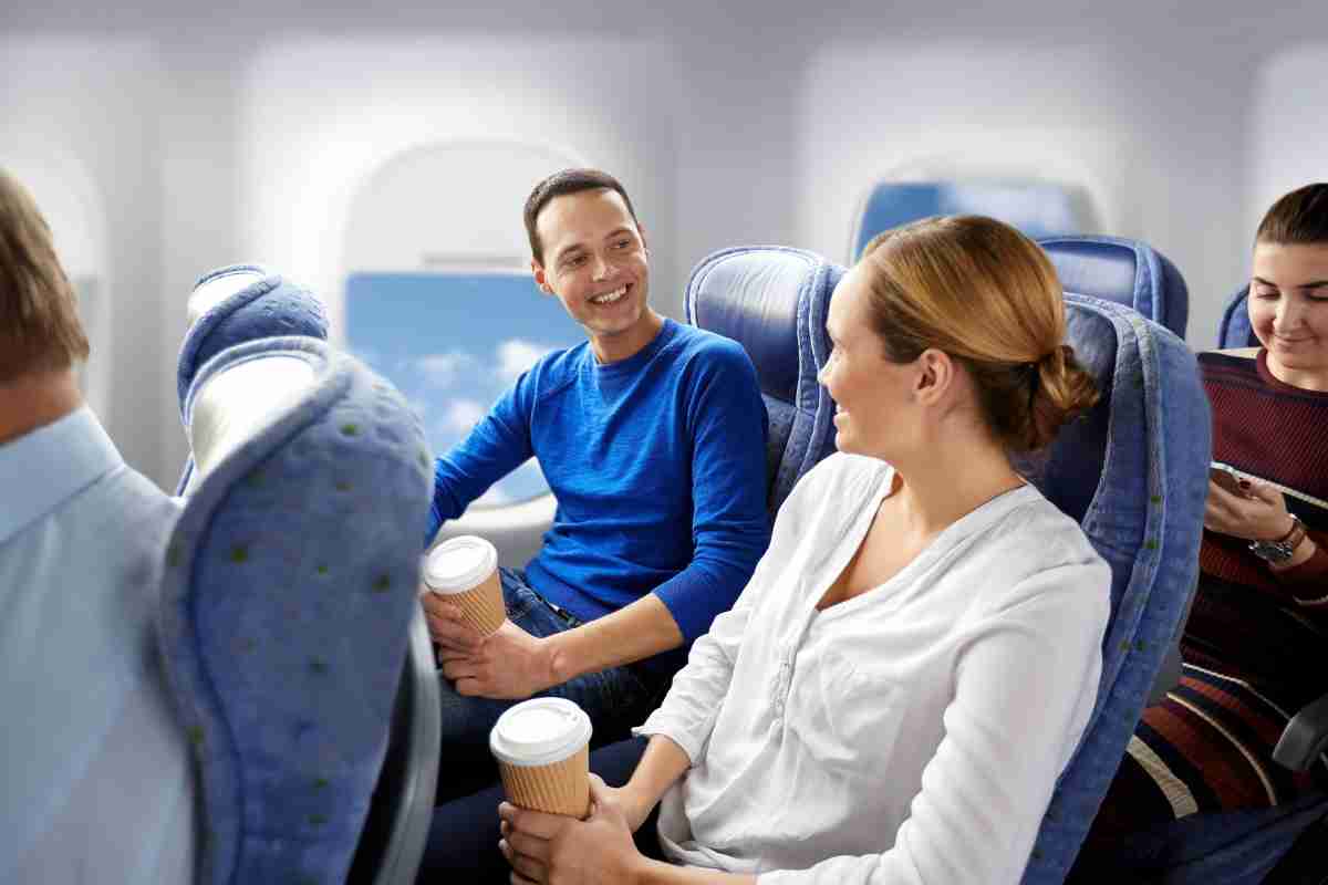 biglietto-pass-accompagnatore:-con-questo-puoi-viaggiare-gratis-con-un’altra-persona