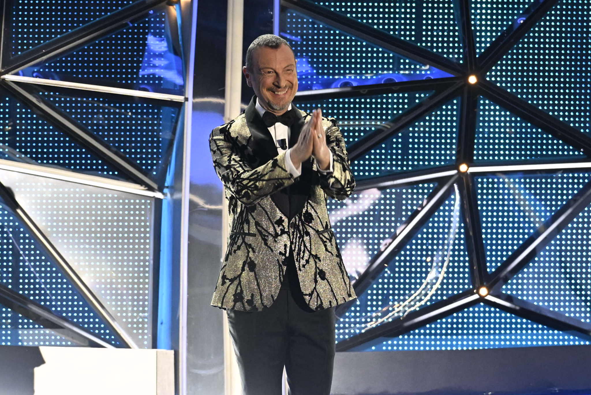sanremo-2023,-per-la-serata-finale-torna-chiara-ferragni:-scaletta-e-ospiti