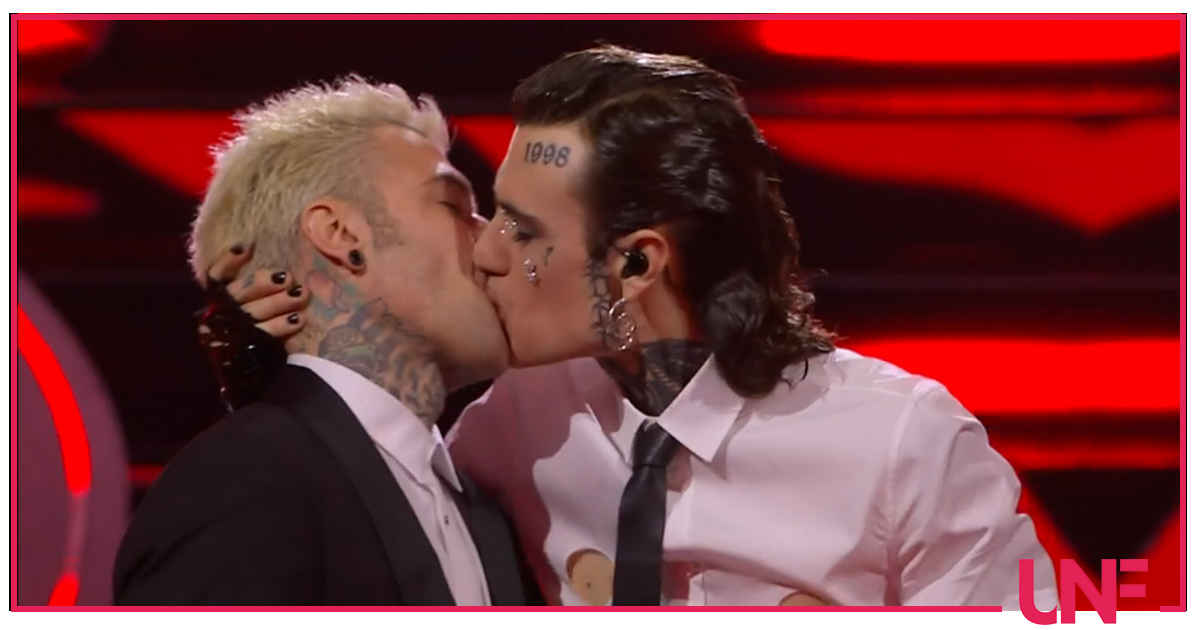 sanremo-2023:-rosa-chemical-bacia-fedez-durante-la-finale,-lo-scandalo-e-servito
