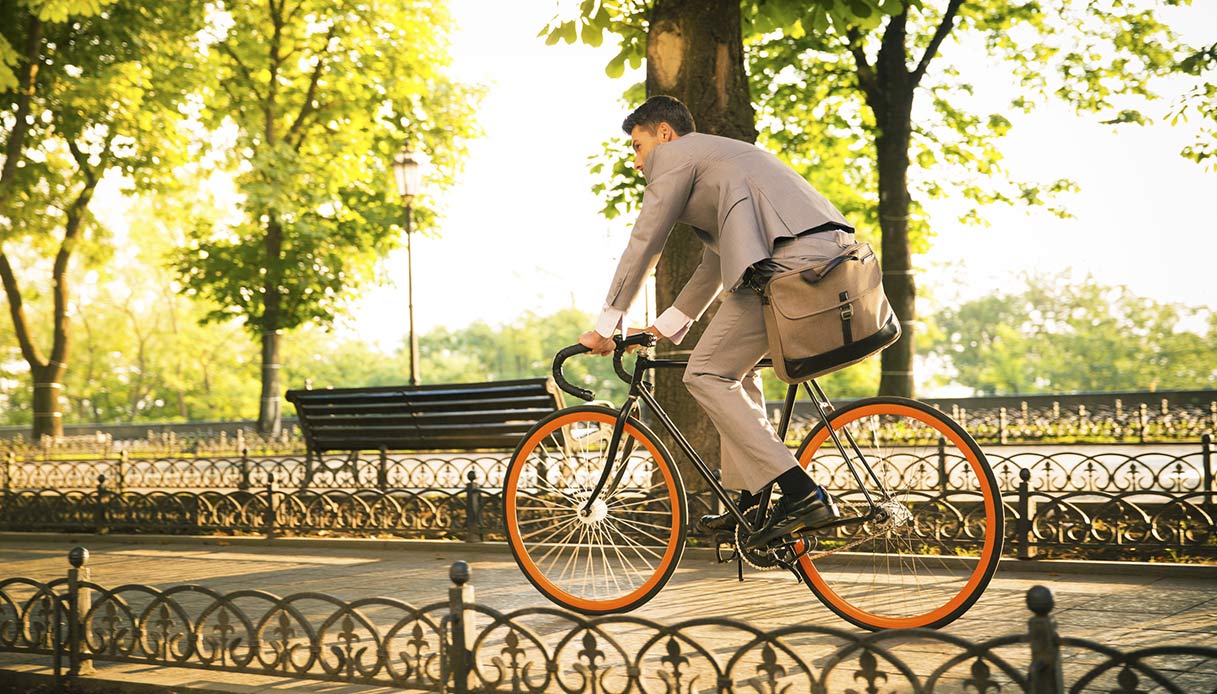 boom-di-moto-e-bici-elettriche.-sempre-piu-italiani-si-spostano-green