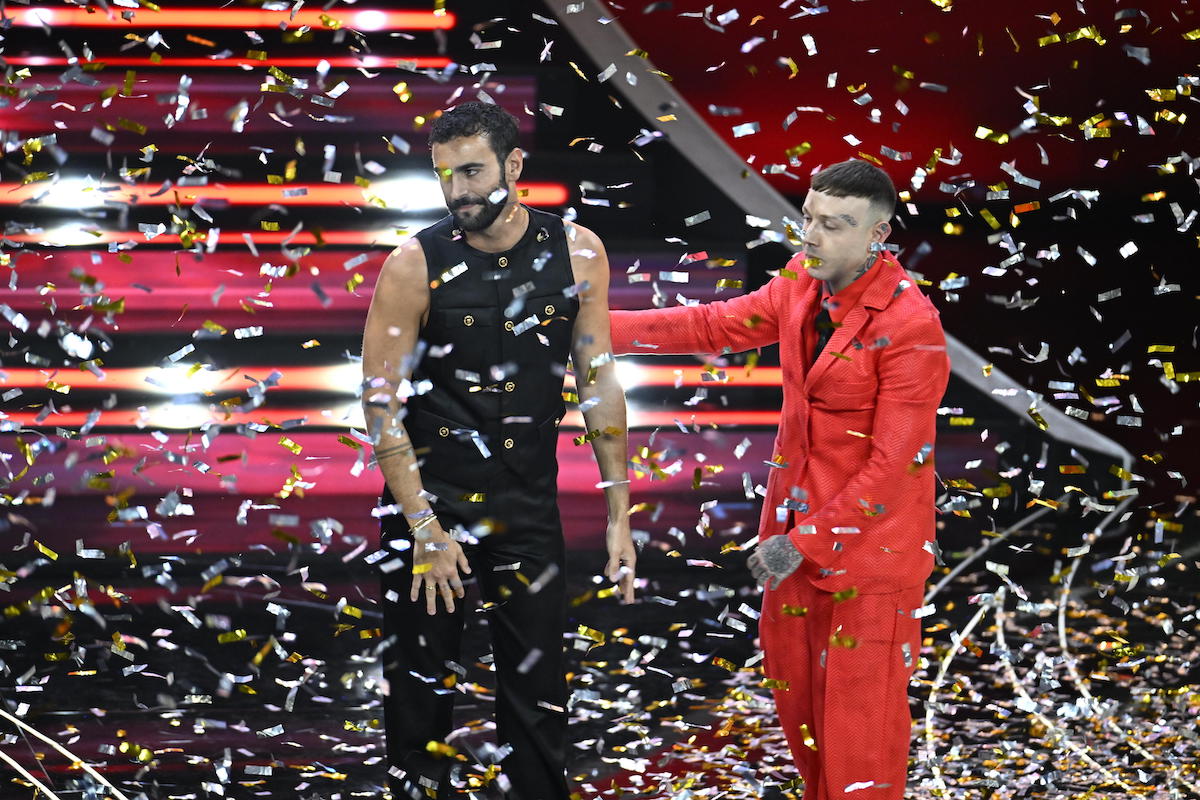 marco-mengoni-a-'domenica-in':-«ho-chiamato-mia-mamma.-non-ha-risposto-perche-stava-festeggiando»