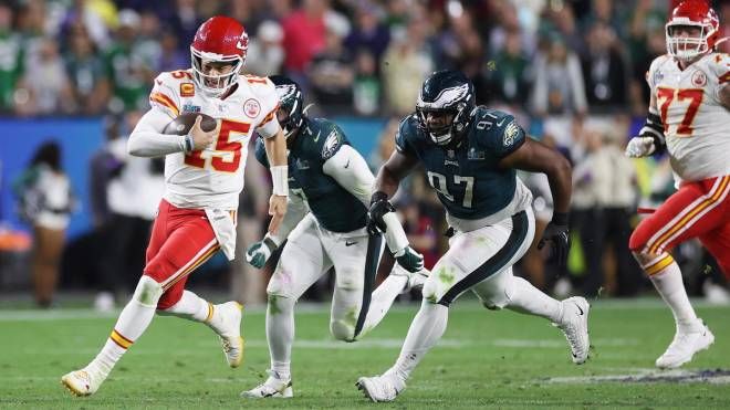 super-bowl,-il-trionfo-di-kansas-city-contro-philadelphia.-rihanna-superstar-incinta-–-sport-–-altri-sport