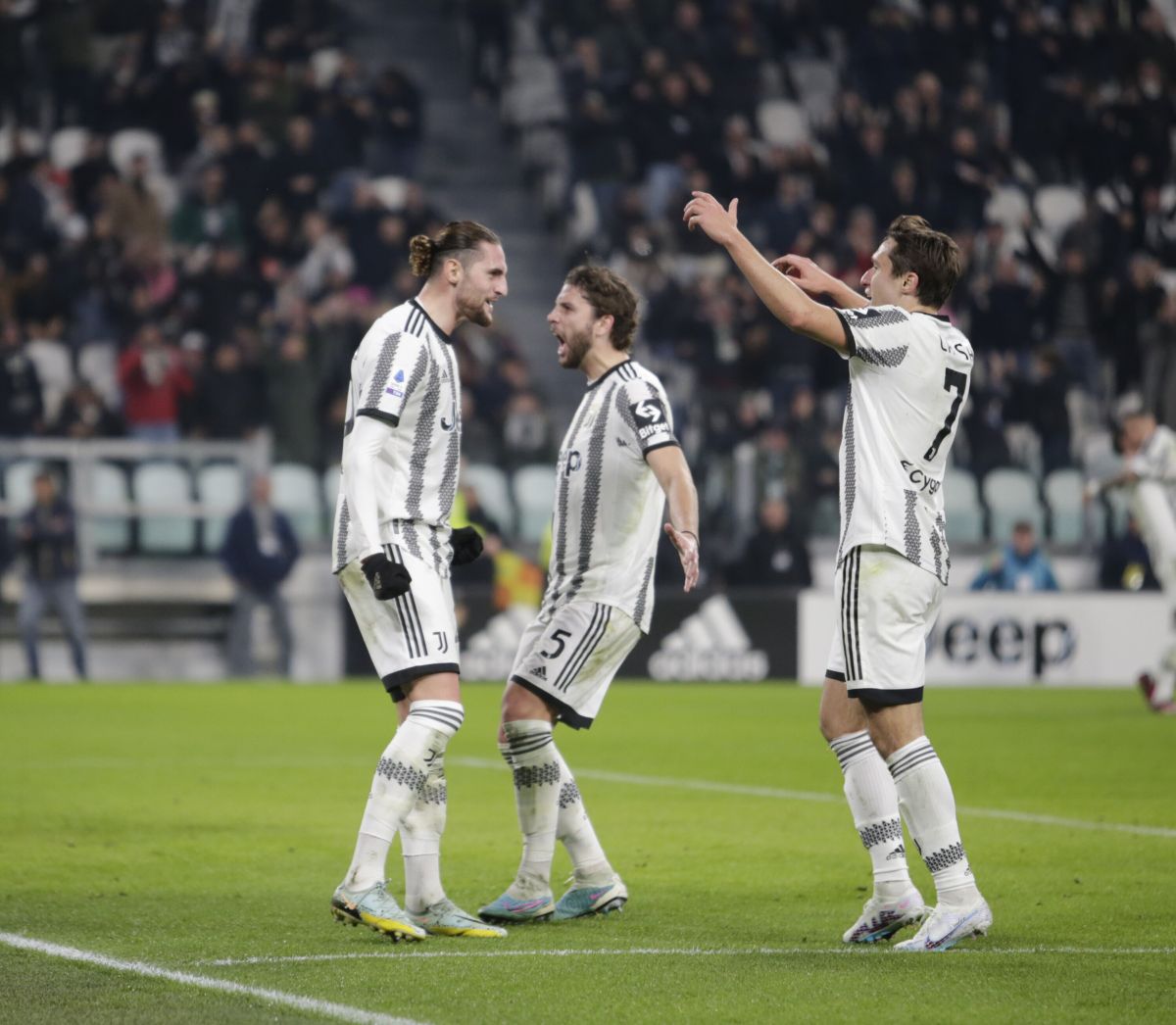 la-juve-batte-la-fiorentina-1-0,-decide-un-gol-di-rabiot-|-la-voce-di-mantova