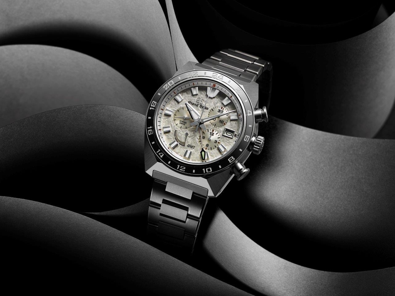 grand-seiko-lion-leaps-onto-chronograph-gmt-sports-watch