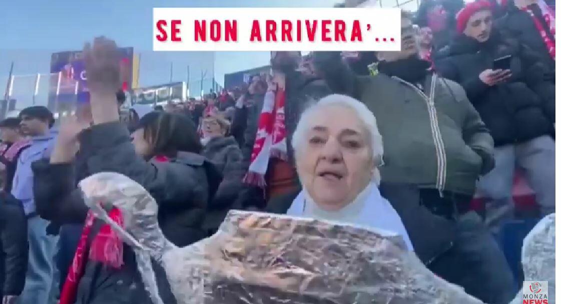 bologna-–-monza,-nonna-angela-di-nuovo-in-curva:-il-coro-della-curva-pieri-cantato-dalla-tifosa-di-86-anni