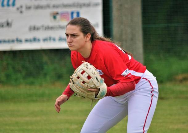 la-storia-di-diana,-tornata-a-studiare-in-ucraina-dopo-un-anno-al-legnano-softball-–-legnanonews