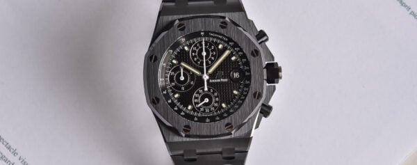 hands-on-with-the-stunning-ap-royal-oak-offshore-beast-black-ceramic