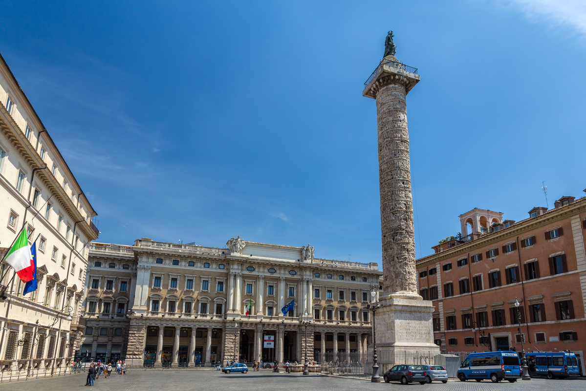 piazza-colonna,-ecco-cosa-si-nasconde-dentro-la-colonna-di-marco-aurelio:-la-curiosita-che-in-pochi-conoscono