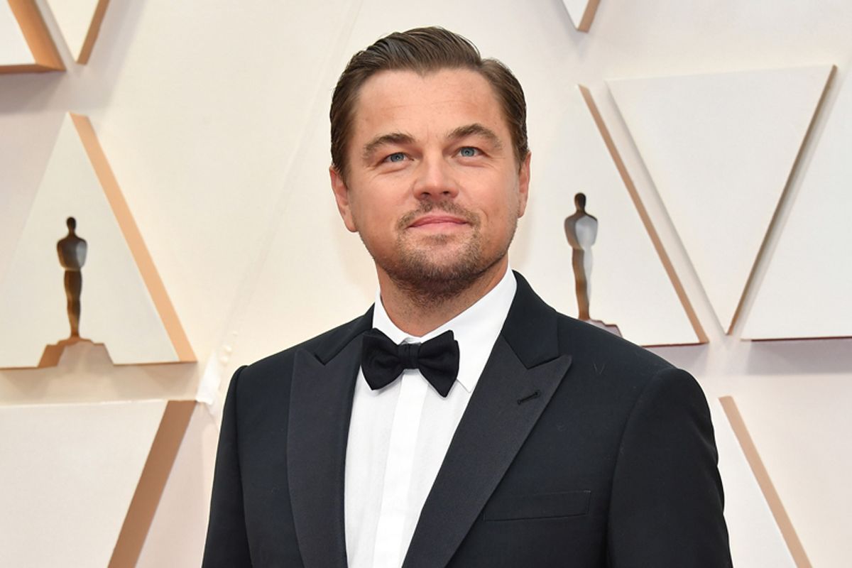 leonardo-dicaprio-is-reportedly-single-&-ready-to-mingle-(with-“mature”-ladies)