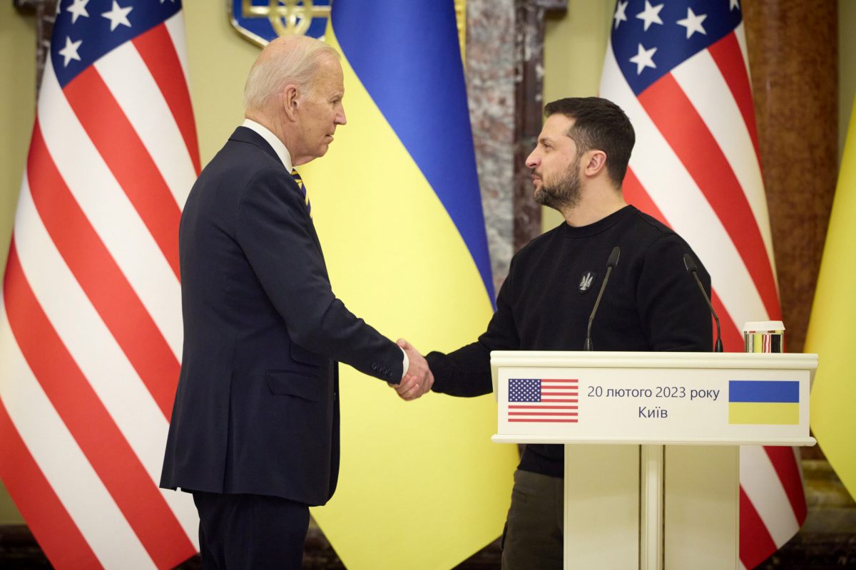 ucraina,-biden-“nuove-sanzioni-a-chi-sostiene-la-guerra-russa”-|-la-voce-di-mantova