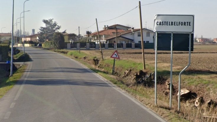 tredicenne-aggredita-e-colpita-con-le-forbici-da-due-coetanee-in-provincia-di-mantova:-e-grave