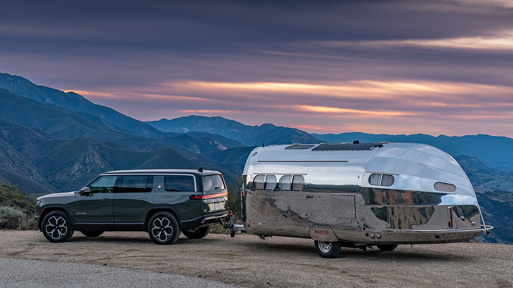 every-one-of-bowlus’s-luxe-travel-trailers-now-comes-all-electric